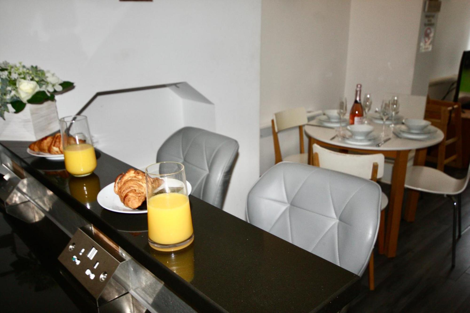 Bournemouth Hot Tub & Sauna Holiday Let Экстерьер фото