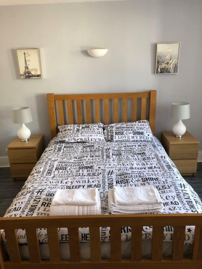 Bournemouth Hot Tub & Sauna Holiday Let Экстерьер фото