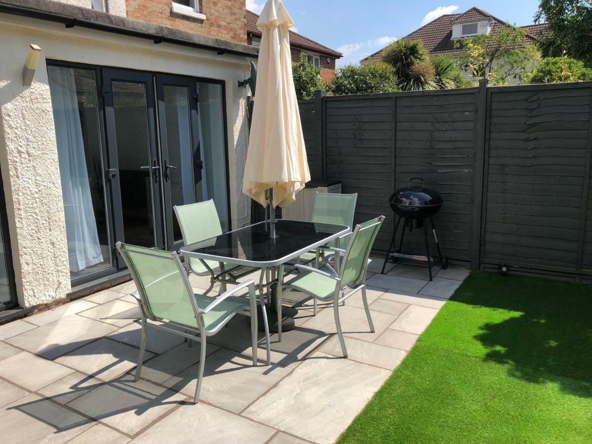 Bournemouth Hot Tub & Sauna Holiday Let Экстерьер фото