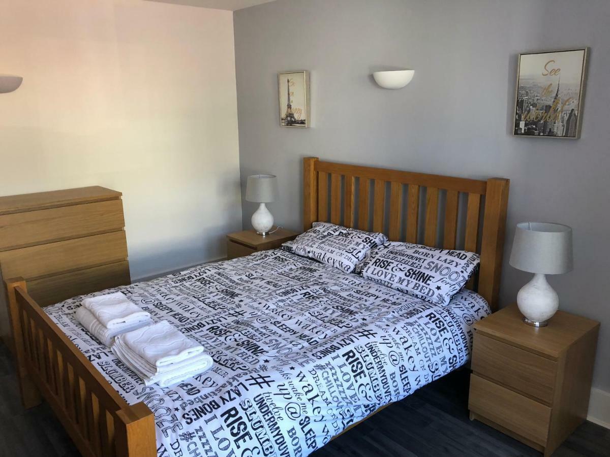 Bournemouth Hot Tub & Sauna Holiday Let Экстерьер фото
