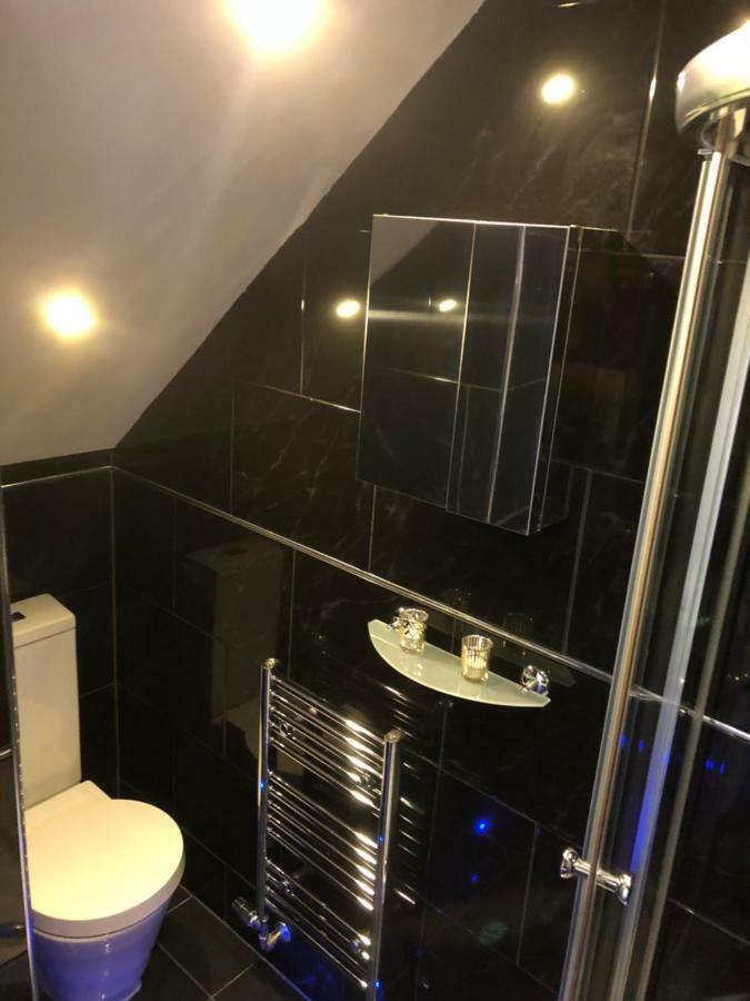 Bournemouth Hot Tub & Sauna Holiday Let Экстерьер фото