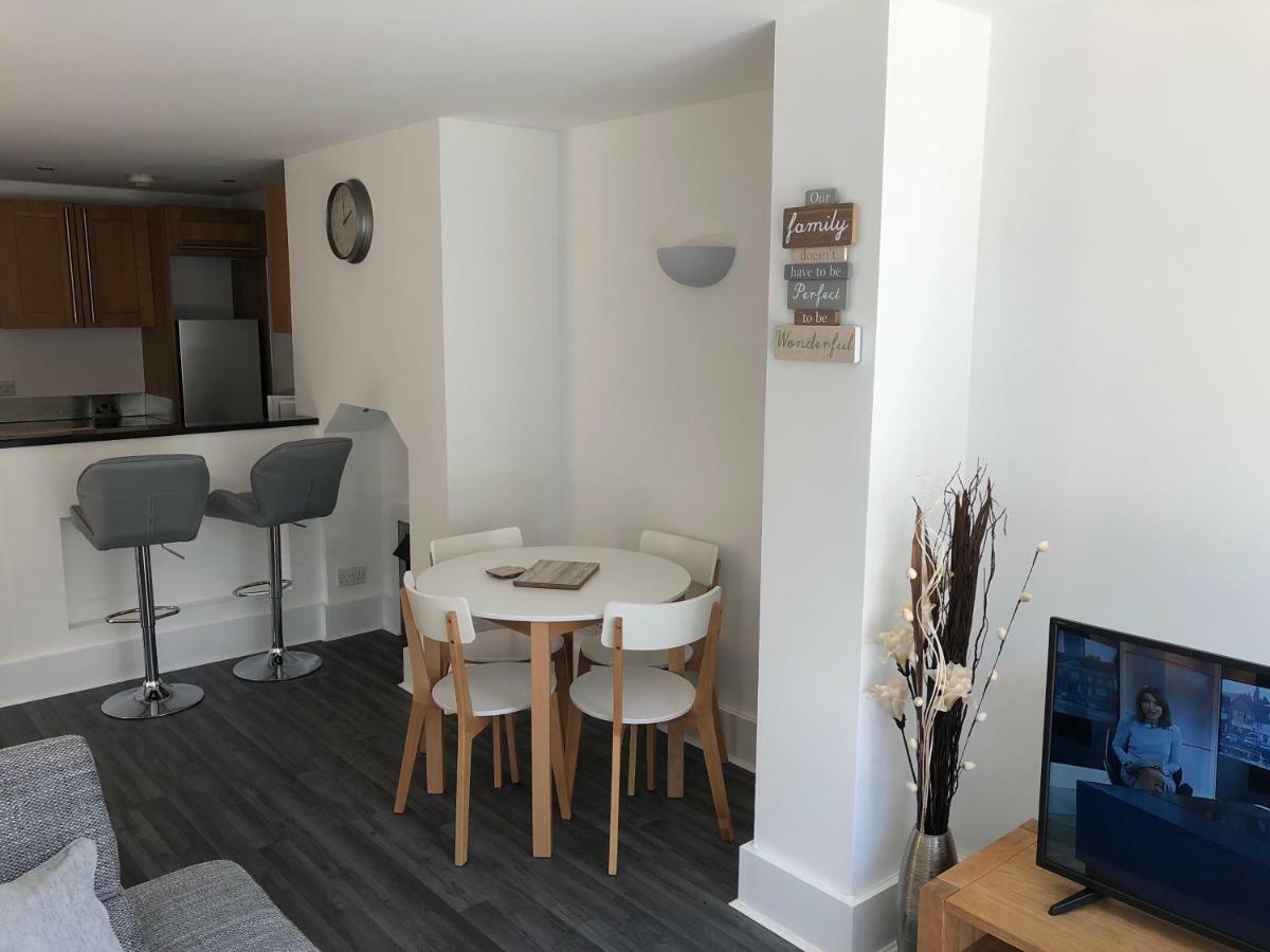 Bournemouth Hot Tub & Sauna Holiday Let Экстерьер фото