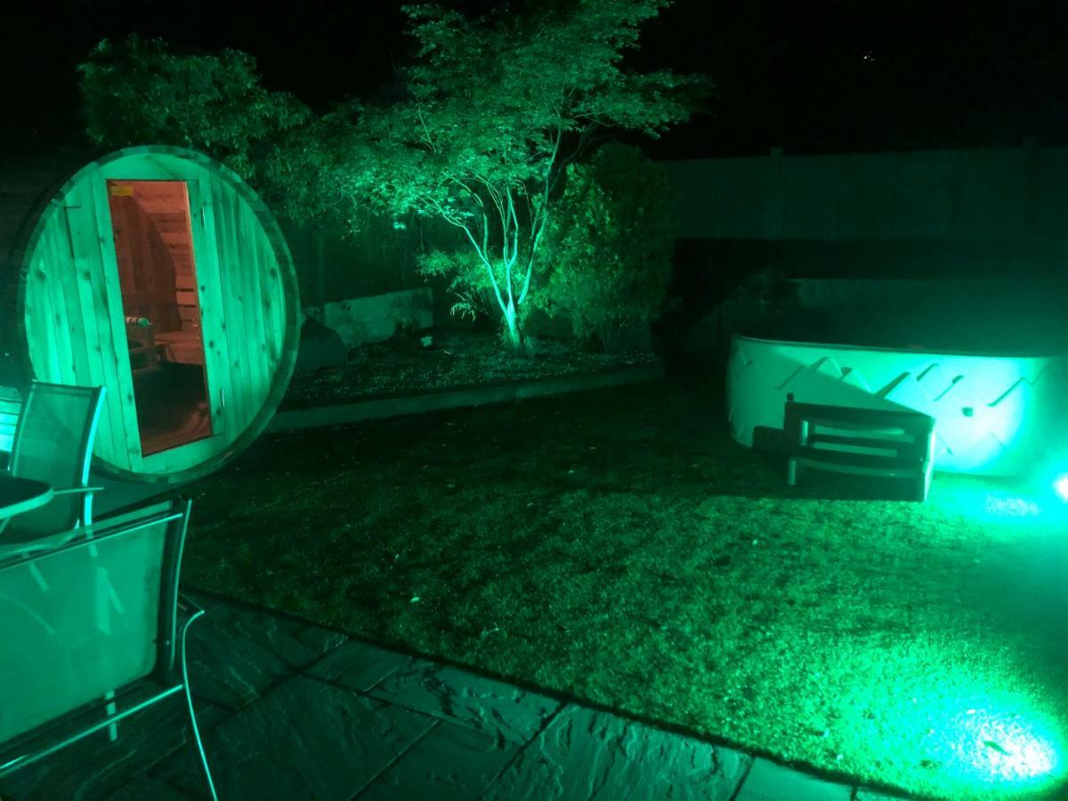 Bournemouth Hot Tub & Sauna Holiday Let Экстерьер фото