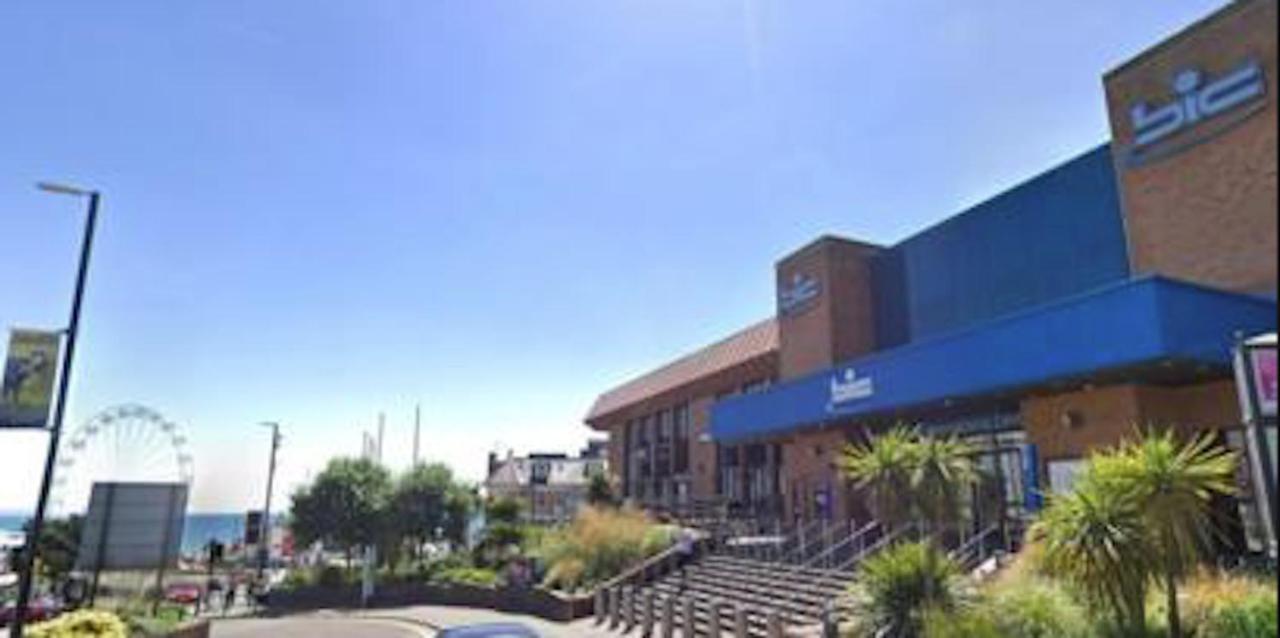 Bournemouth Hot Tub & Sauna Holiday Let Экстерьер фото